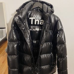 Aritzia Winter puffer jacket